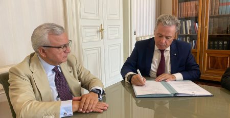 Protocol of Cooperation signed between the Camera di Commercio Italo-Ellenica di Atene and the Unione Industriali Napoli